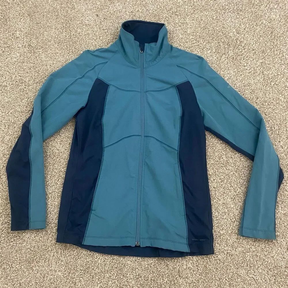 Women's Columbia Titanium Omni Dry Full Zip Jacket, Medium